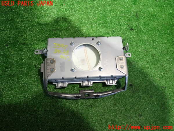 2UPJ-9233477870]アクア(AQUA)(NHP10)助手席側エアバッグカバー 中古_2