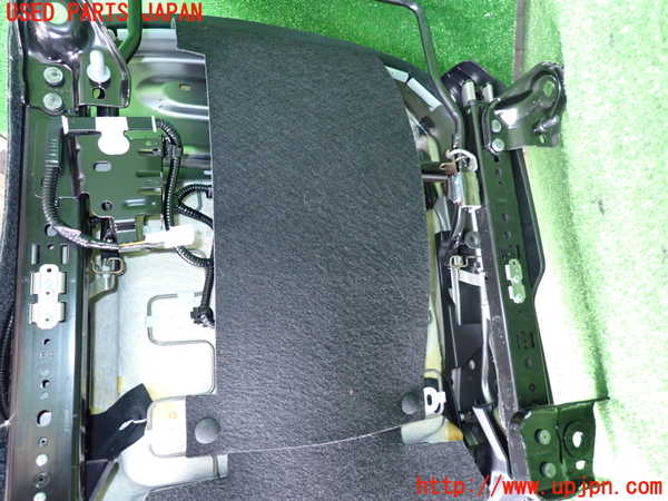 2UPJ-9233477065]アクア(AQUA)(NHP10)助手席シート 中古_5