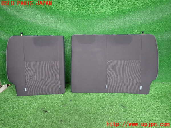 2UPJ-9233477385]アクア(AQUA)(NHP10)リアシート 中古_4