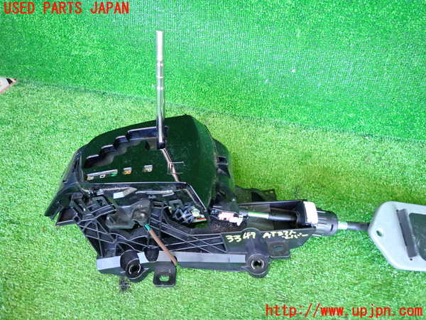 2UPJ-9233477555]アクア(AQUA)(NHP10)ATシフトレバー 中古_2