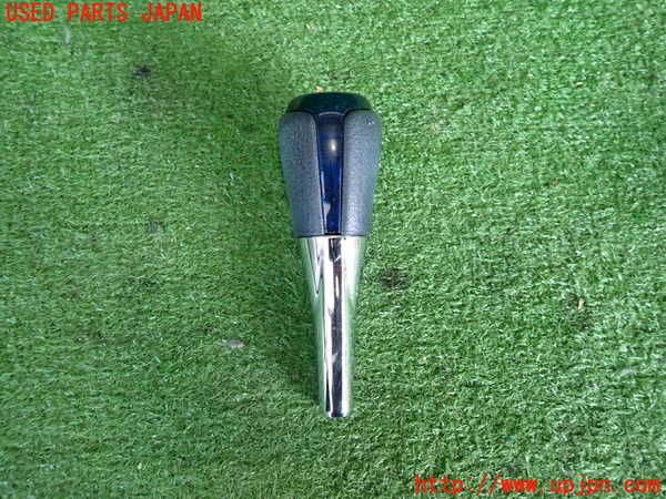 2UPJ-9233477570]アクア(AQUA)(NHP10)シフトノブ 中古_2