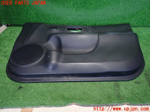 2UPJ-9233471234]アクア(AQUA)(NHP10)右前ドア内張り 中古_5