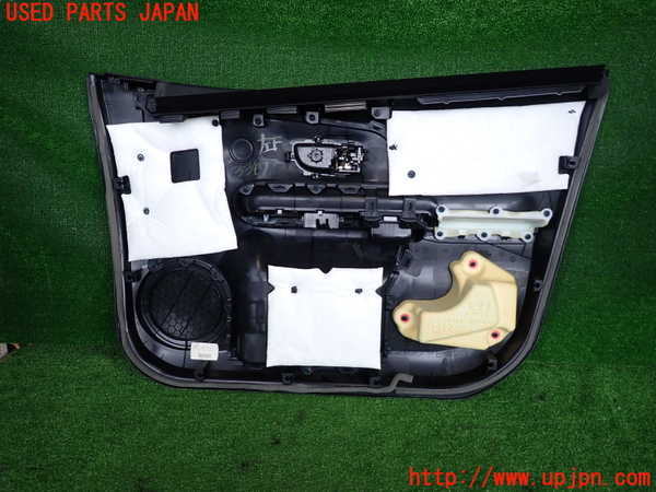 2UPJ-9233471264]アクア(AQUA)(NHP10)左前ドア内張り 中古_2