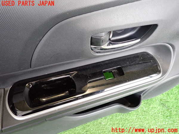 2UPJ-9233471264]アクア(AQUA)(NHP10)左前ドア内張り 中古_3