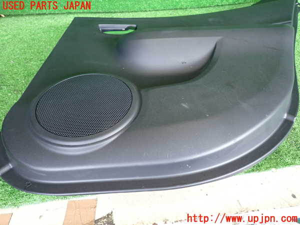 2UPJ-9233471294]アクア(AQUA)(NHP10)右後ドア内張り 中古_5