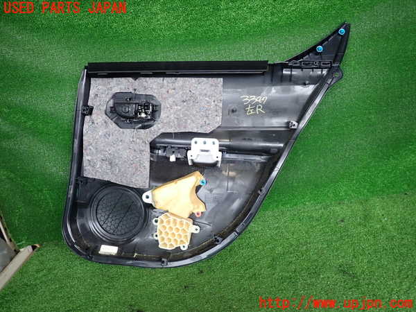 2UPJ-9233471324]アクア(AQUA)(NHP10)左後ドア内張り 中古_2