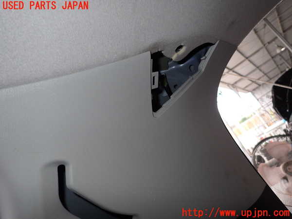 2UPJ-9233477675]アクア(AQUA)(NHP10)右リアピラートリム 中古_3