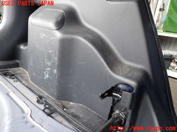 2UPJ-9233477680]アクア(AQUA)(NHP10)左リアピラートリム 中古_4