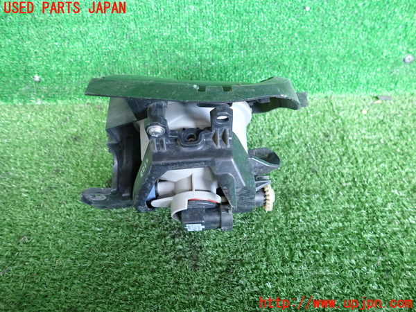 2UPJ-9233481180]アクア(AQUA)(NHP10)右フォグ 中古_2