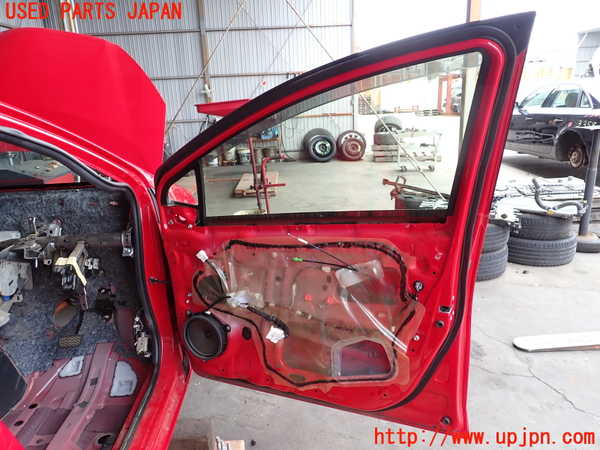 2UPJ-9233481230]アクア(AQUA)(NHP10)右前ドア (M2H3U) 中古_5