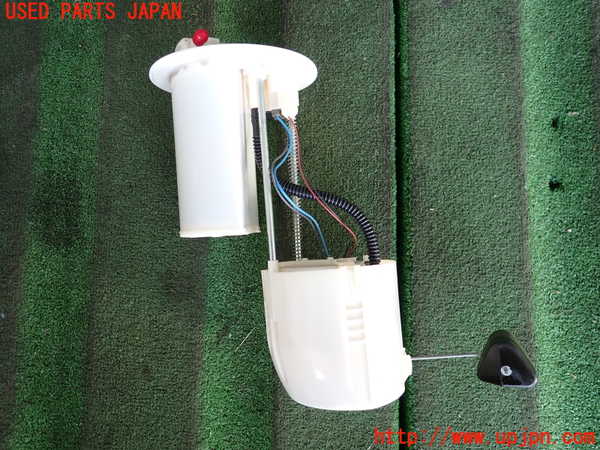 2UPJ-9233482510]アクア(AQUA)(NHP10)燃料ポンプ 中古_2