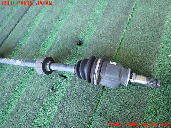 2UPJ-9233484010]アクア(AQUA)(NHP10)右フロントドライブシャフト 中古_3