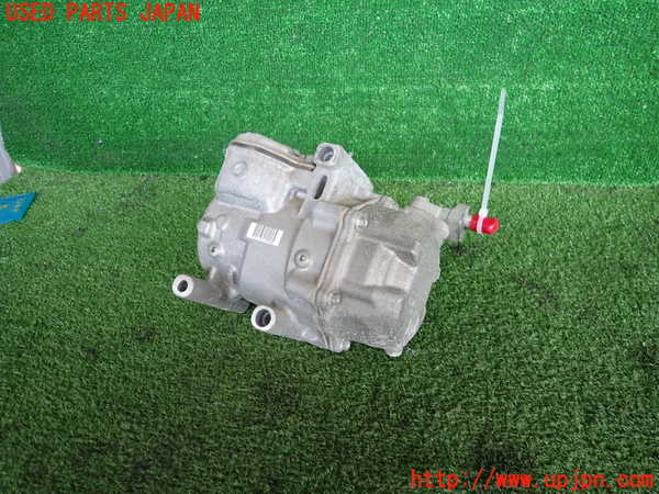 2UPJ-9233486025]アクア(AQUA)(NHP10)エアコンコンプレッサー 中古_2