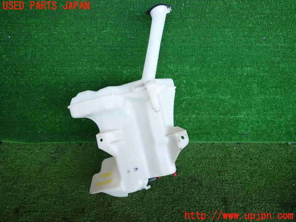 2UPJ-9233486791]アクア(AQUA)(NHP10)ウォッシャータンク1 中古_2