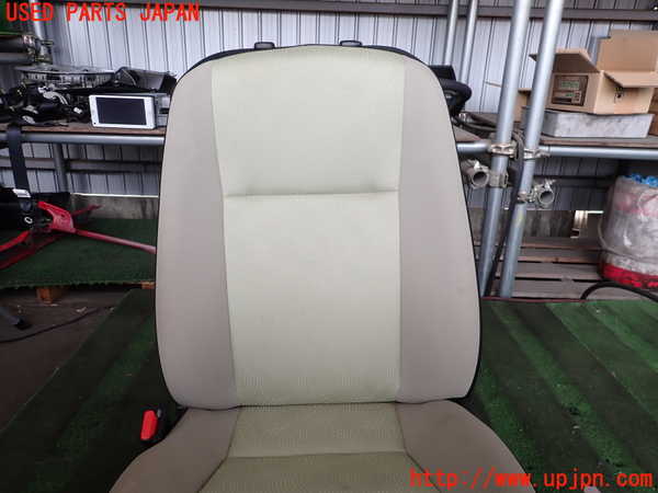 2UPJ-9233487065]アクア(AQUA)(NHP10)助手席シート 中古_3