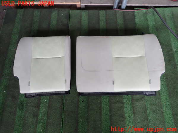2UPJ-9233487385]アクア(AQUA)(NHP10)リアシート 中古_4