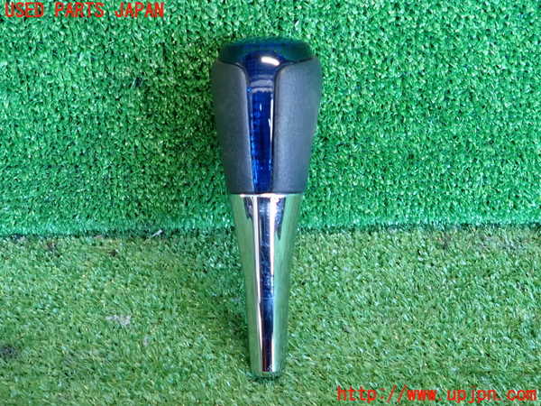 2UPJ-9233487570]アクア(AQUA)(NHP10)シフトノブ 中古_2