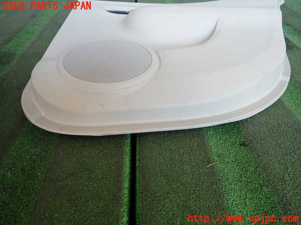 2UPJ-9233481294]アクア(AQUA)(NHP10)右後ドア内張り 中古_4