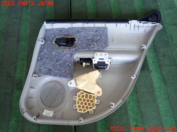 2UPJ-9233481324]アクア(AQUA)(NHP10)左後ドア内張り 中古_2