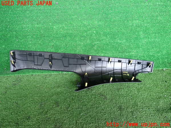 2UPJ-9233487693]アクア(AQUA)(NHP10)内装トリム類3 中古_2