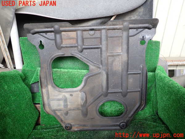 1UPJ-9233492170]ジープ・グランドチェロキー(WH47)エンジンアンダーカバー 中古_2