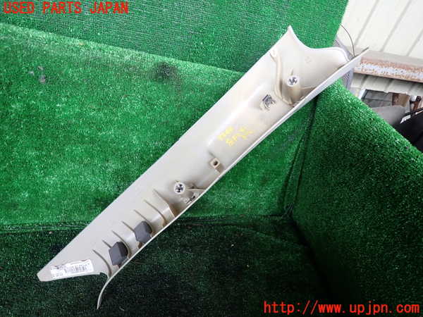1UPJ-9233497660]ジープ・グランドチェロキー(WH47)左フロントピラートリム 中古_2