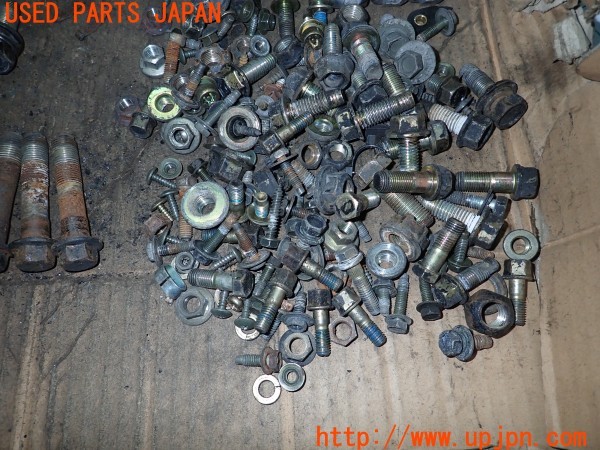 3UPJ=9233500720]テラノ(TR50)後期 ネジ・ナット・ステー類 セット ジャンク_5