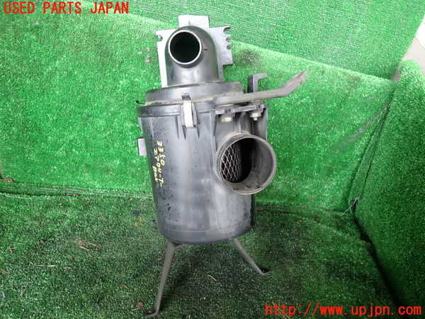 1UPJ-9233502560]テラノ(TR50)エアクリーナーボックス 中古_2