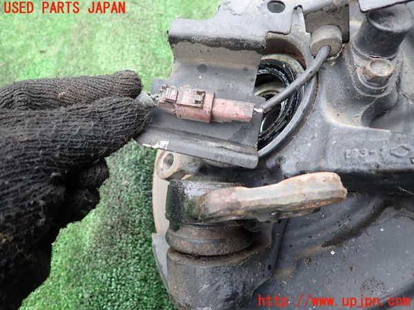 1UPJ-9233504295]テラノ(TR50)左フロントナックルハブ 中古_3