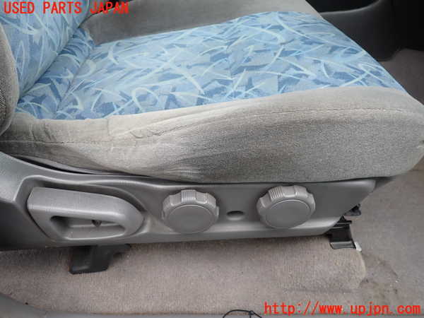1UPJ-9233507035]テラノ(TR50)運転席シート 中古_4