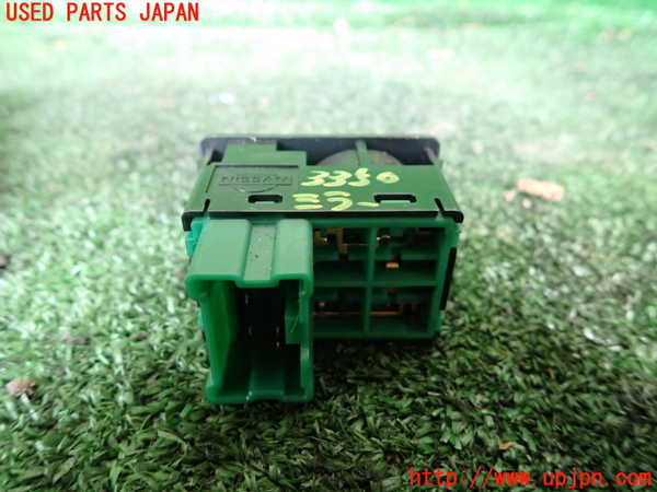 1UPJ-9233506280]テラノ(TR50)ミラースイッチ 中古_2