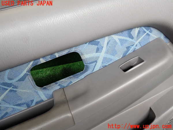 1UPJ-9233501264]テラノ(TR50)左前ドア内張り 中古_2