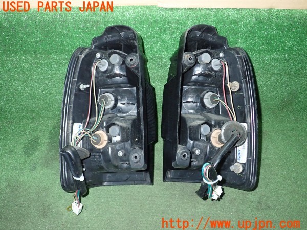 3UPJ=9233510547]ハイラックスサーフ(KZN185W)前期 DEPO デポ 312-1936 テールランプ 中古_4