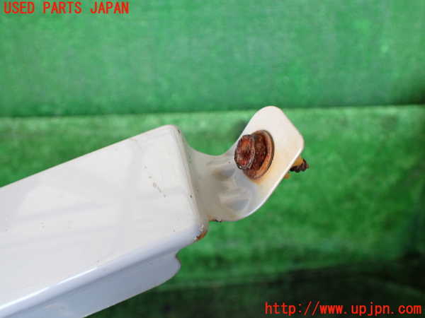 1UPJ-9233511140]ハイラックスサーフ(KZN185W)右ヘッドライトリム 中古_2