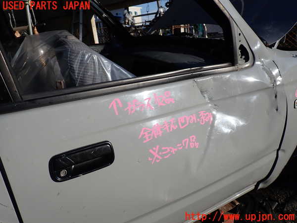 1UPJ-9233511230]ハイラックスサーフ(KZN185W)右前ドア ジャンク部品取り_2