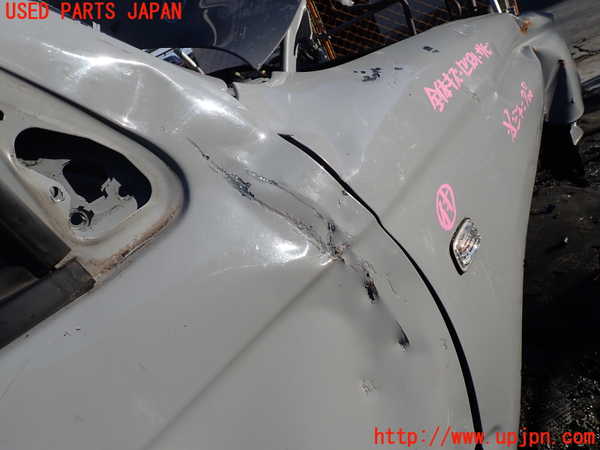 1UPJ-9233511230]ハイラックスサーフ(KZN185W)右前ドア ジャンク部品取り_4