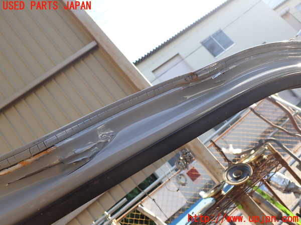 1UPJ-9233511260]ハイラックスサーフ(KZN185W)左前ドア ジャンク部品取り_5