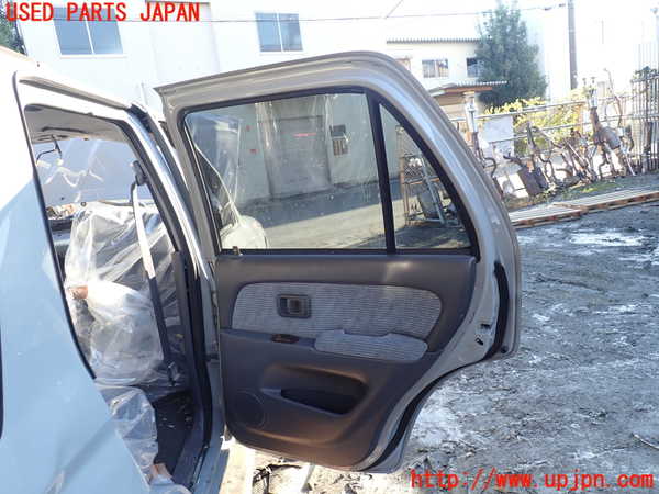 1UPJ-9233511290]ハイラックスサーフ(KZN185W)右後ドア M2L3 中古_4