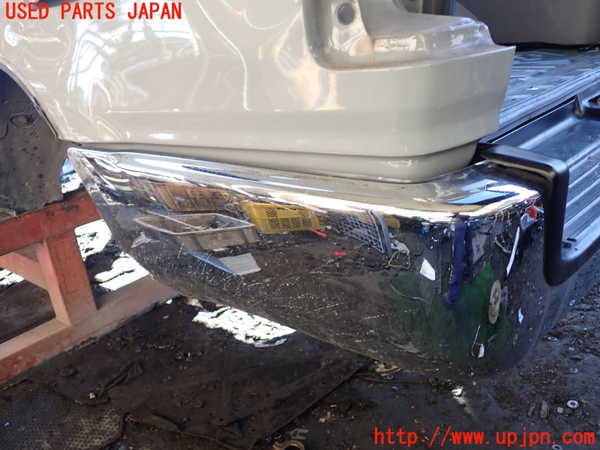 1UPJ-9233511610]ハイラックスサーフ(KZN185W)リアバンパー 中古_4