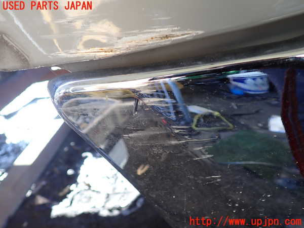1UPJ-9233511610]ハイラックスサーフ(KZN185W)リアバンパー 中古_5