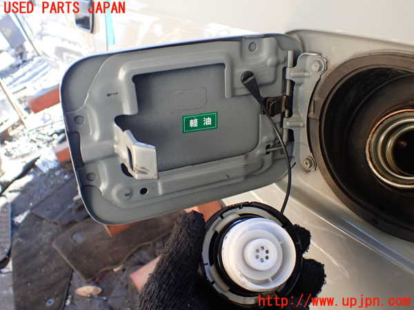 1UPJ-9233511690]ハイラックスサーフ(KZN185W)フューエルリッド 中古_3