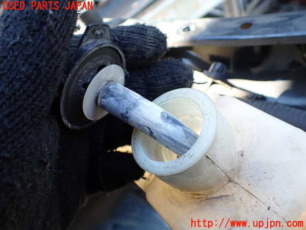 1UPJ-9233512410]ハイラックスサーフ(KZN185W)ラジエータータンク 中古_2