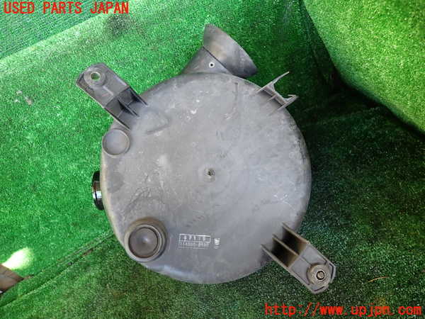 1UPJ-9233512560]ハイラックスサーフ(KZN185W)エアクリーナーボックス 中古_2