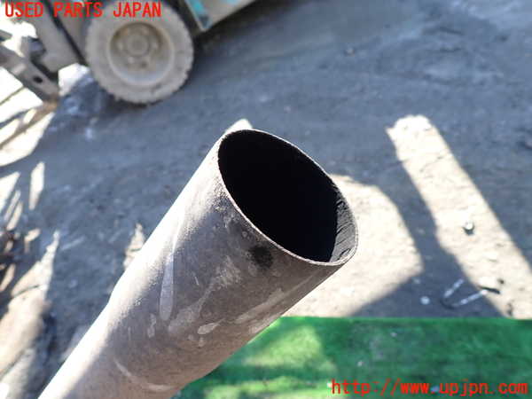 1UPJ-9233512671]ハイラックスサーフ(KZN185W)リアマフラー1 中古_4
