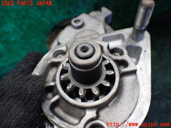 1UPJ-9233516010]ハイラックスサーフ(KZN185W)セルモーター 中古_3