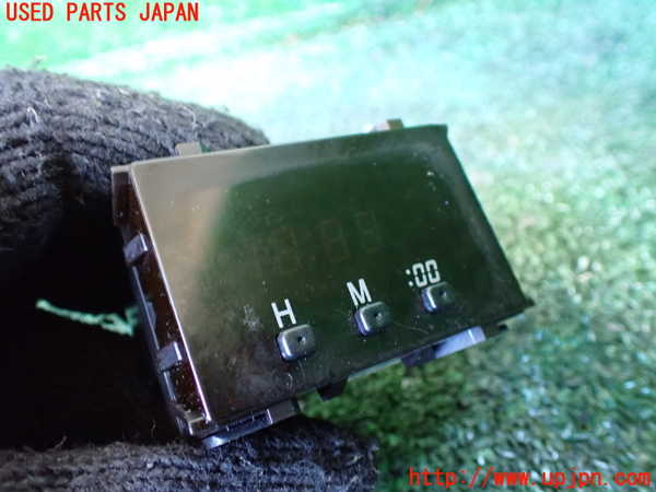1UPJ-9233517850]ハイラックスサーフ(KZN185W)時計 中古_2