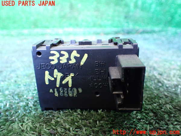 1UPJ-9233517850]ハイラックスサーフ(KZN185W)時計 中古_3