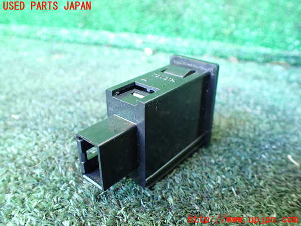 1UPJ-9233516308]ハイラックスサーフ(KZN185W)スイッチ3 (ECT) 中古_2