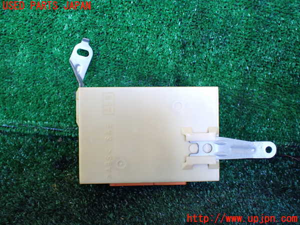 1UPJ-9233516146]ハイラックスサーフ(KZN185W)コンピューター1 (88650-35070) 中古_3