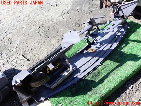 1UPJ-9233517505]ハイラックスサーフ(KZN185W)ダッシュボード 中古_5